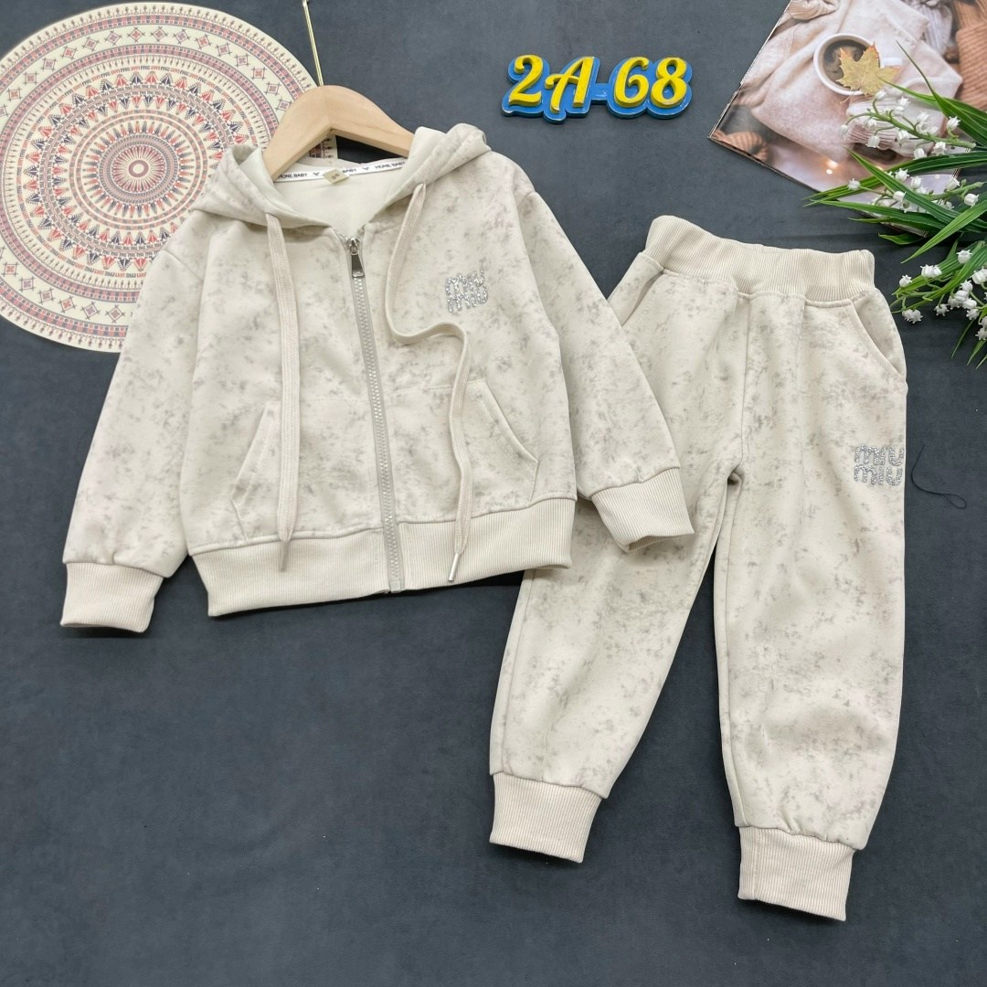 костюм на флисе,детские костюмы,спортивные костюмы на флисе,велюровый костюм,костюм с начесом