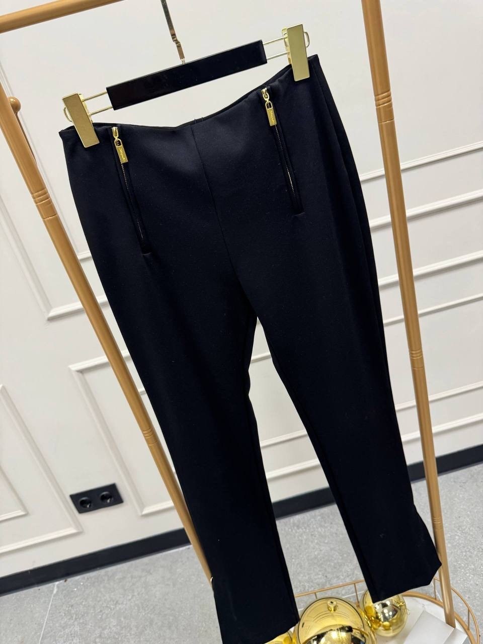 брюки с разрезом,зауженные брюки,брюки с вырезом,прямые брюки,узкие брюки