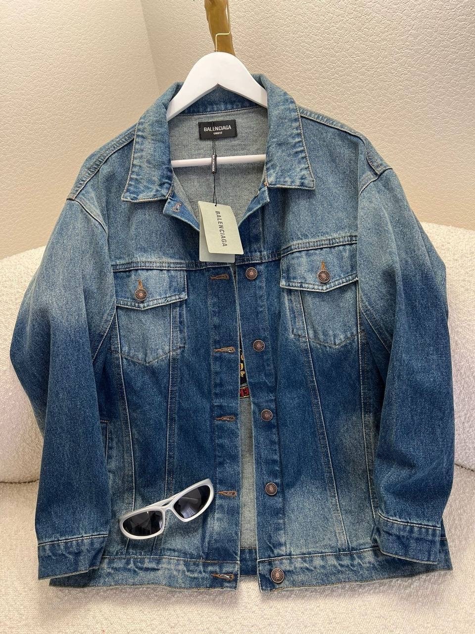 мужская джинсовая куртка,джинсовая куртка,женская джинсовая куртка,модные джинсовые куртки,джинсовая куртка alexander wang