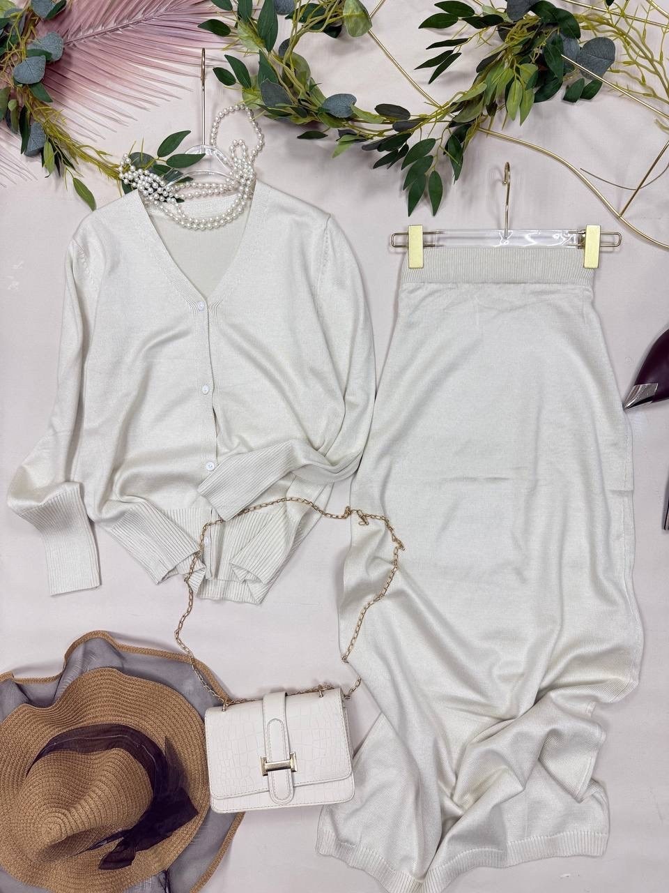 элегантные костюмы,вязаные костюмы,вязанный костюм с юбкой,костюм трикотажный,костюм с юбкой