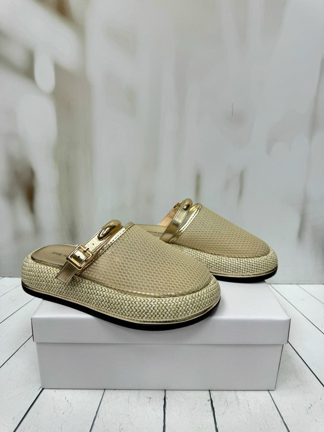 ,шлепанцы женские,шлепки женские,женская ,женские сандалии