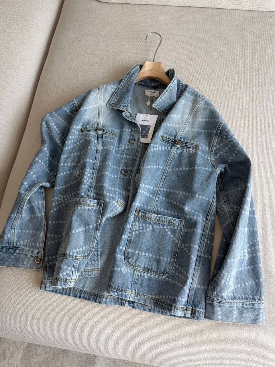 женские джинсовые куртки,джинсовая куртка,джинсовая женская куртка оверсайз,джинсовая куртка miu miu,модные джинсовые куртки