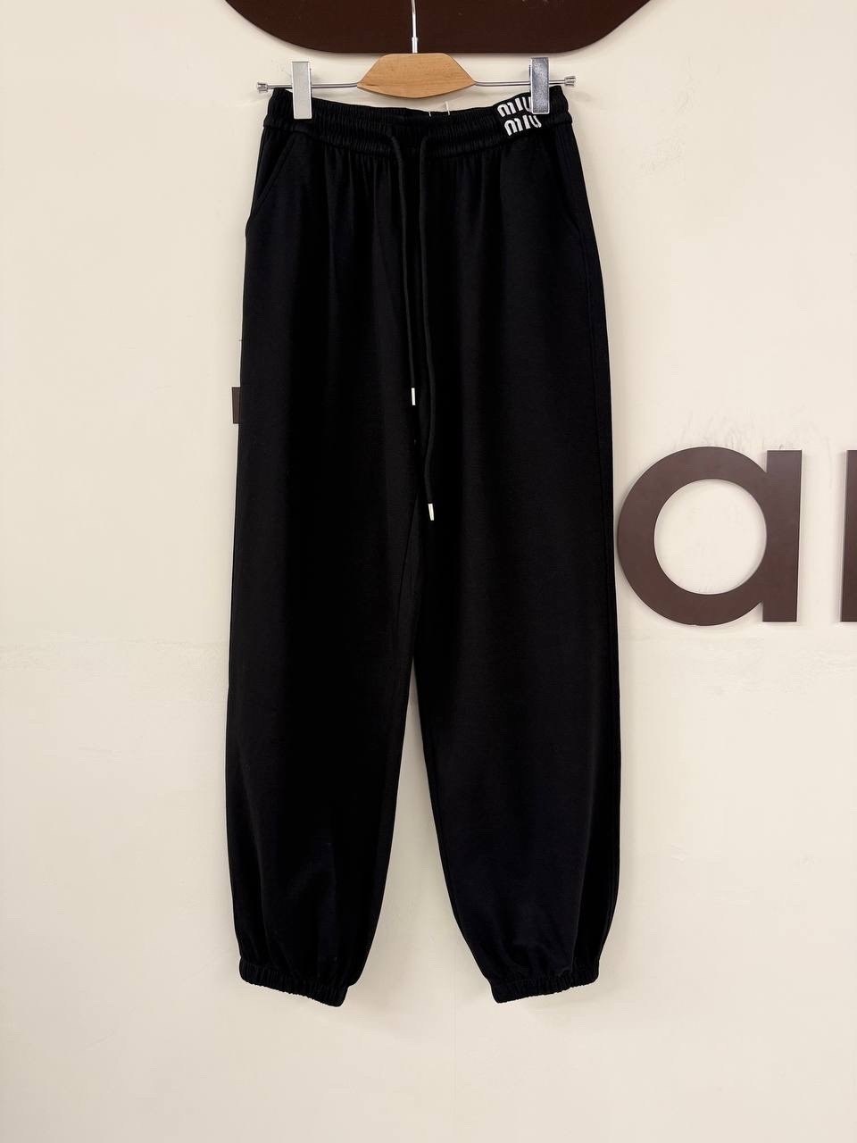 спортивные штаны широкие джоггеры цвет серый меланж,серые широкие спортивные штаны,спортивные штаны,спортивные штаны на флисе,серые спортивные штаны