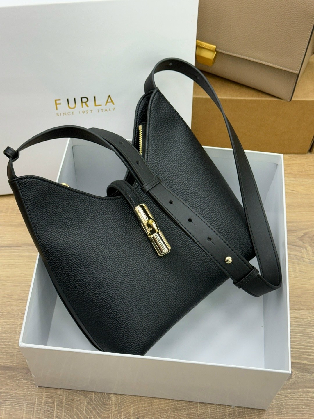 сумка furla,сумка женская furla,женская сумка furla натуральная кожа,сумка фурла,женская сумка