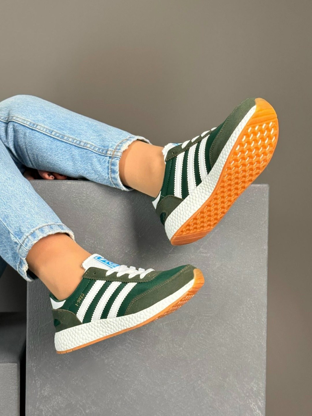 кроссовки adidas,адидас иники зеленые,зеленые кроссовки адидас,кроссовки adidas iniki,кроссовки адидас