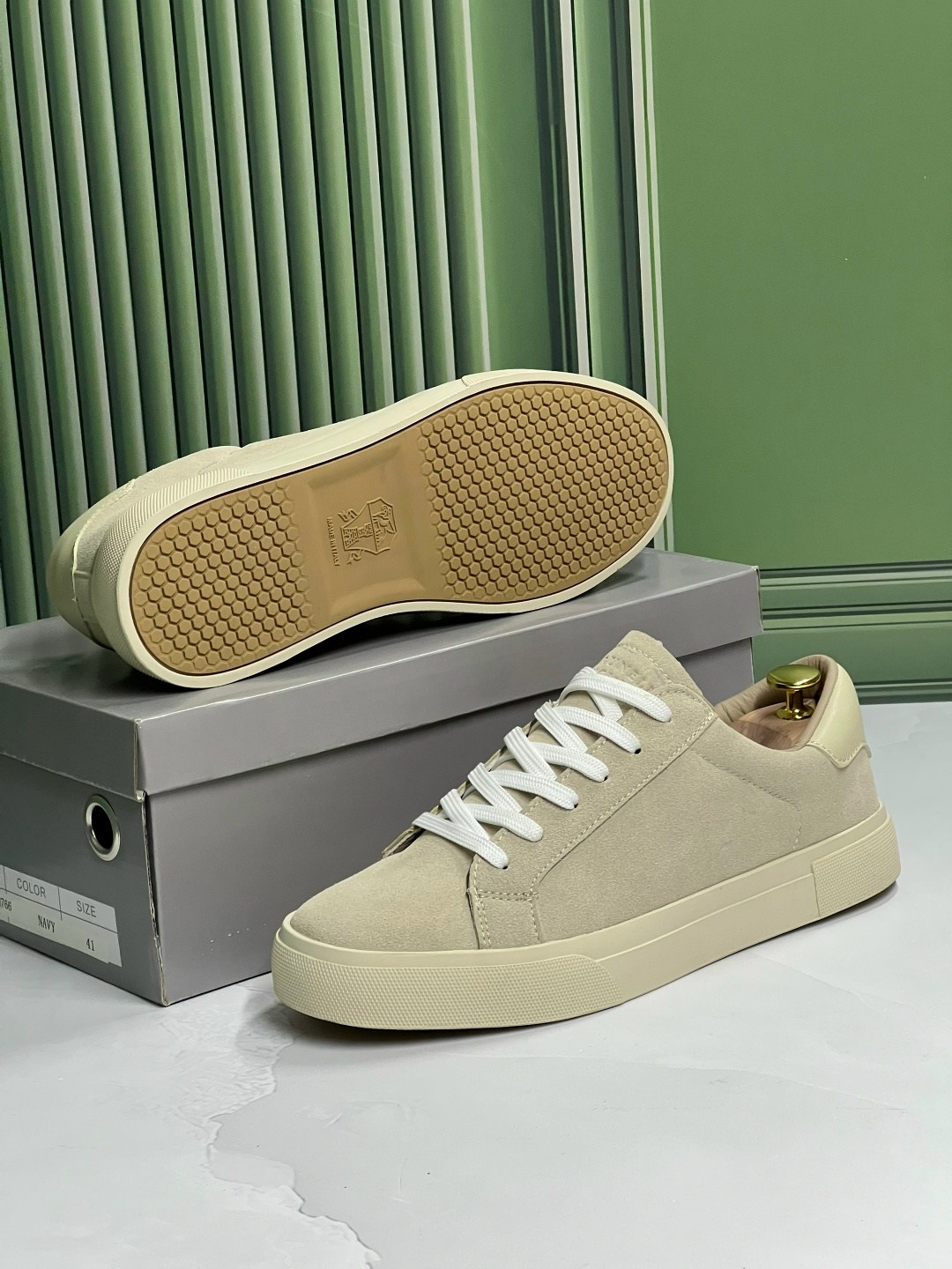 ,замшевые кроссовки,замшевые кеды,кеды из натуральной замши,кроссовки женские мужские