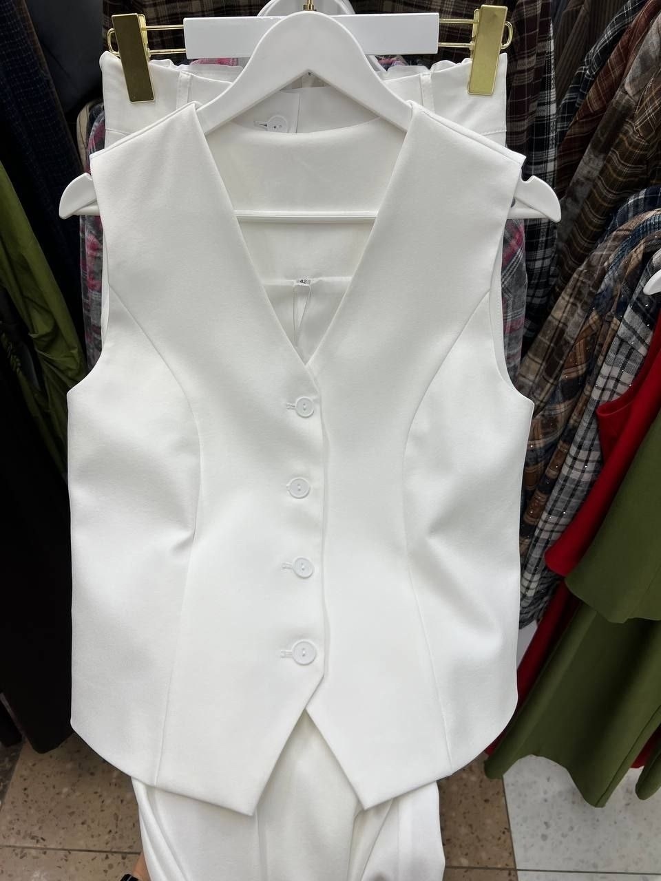 жилет приталенный,жилетка женская,жилет,женский жилет классический,женский жилет