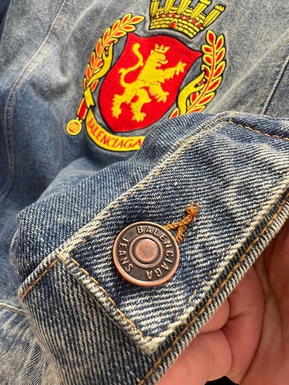 мужская джинсовая куртка,джинсовая куртка,женская джинсовая куртка,модные джинсовые куртки,джинсовая куртка alexander wang