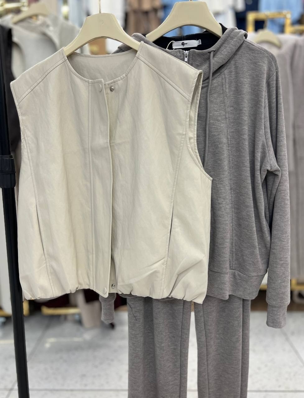 куртка повседневная,жилетка женская,жилет женский,куртка комбинированная,жилет