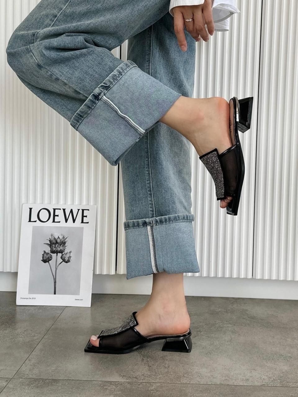 ,женские шлепанцы,модные шлепанцы,модные босоножки,босоножки жен