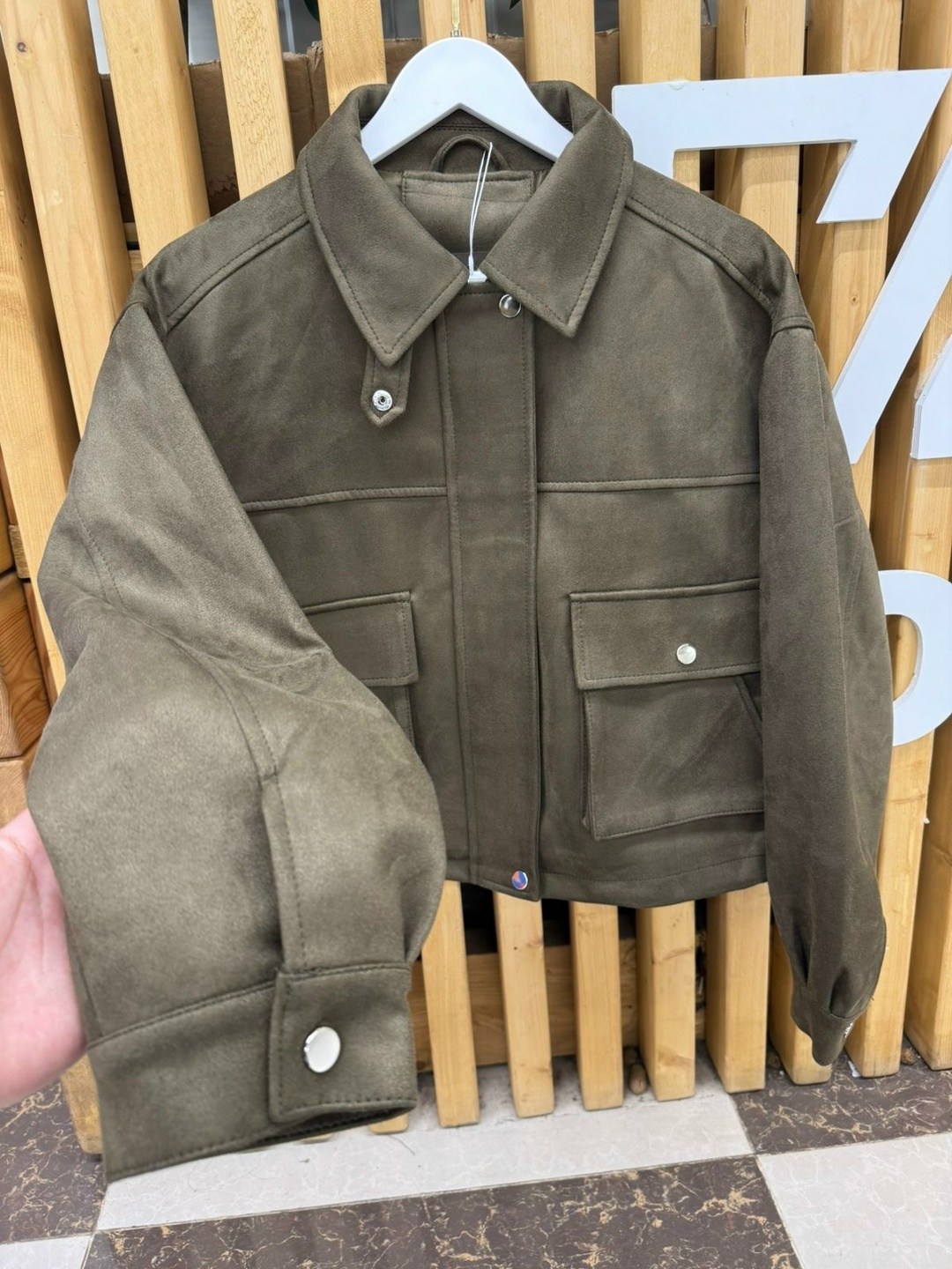 повседневная куртка,куртка с карманом,куртка,куртка замшевая,куртка кожаная