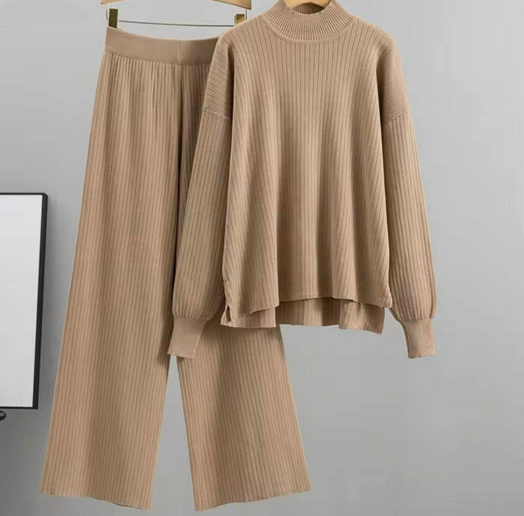 женский трикотажный костюм из двух предметов,свитер с широкими штанинами,трикотажные костюмы,женский вязаный костюм,женский трикотажный костюм с брюками