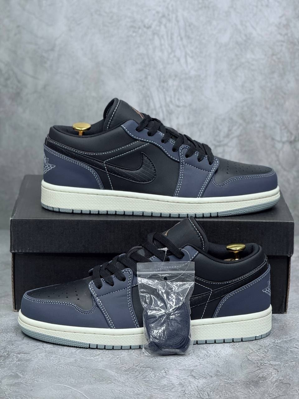 кроссовки nike air jordan 1 low,nike air jordan 1 low midnight navy,nike air jordan 1 low se craft obsidian,nike air jordan 1 low sb midnight navy,air jordan 1 low wmns black blue aqua