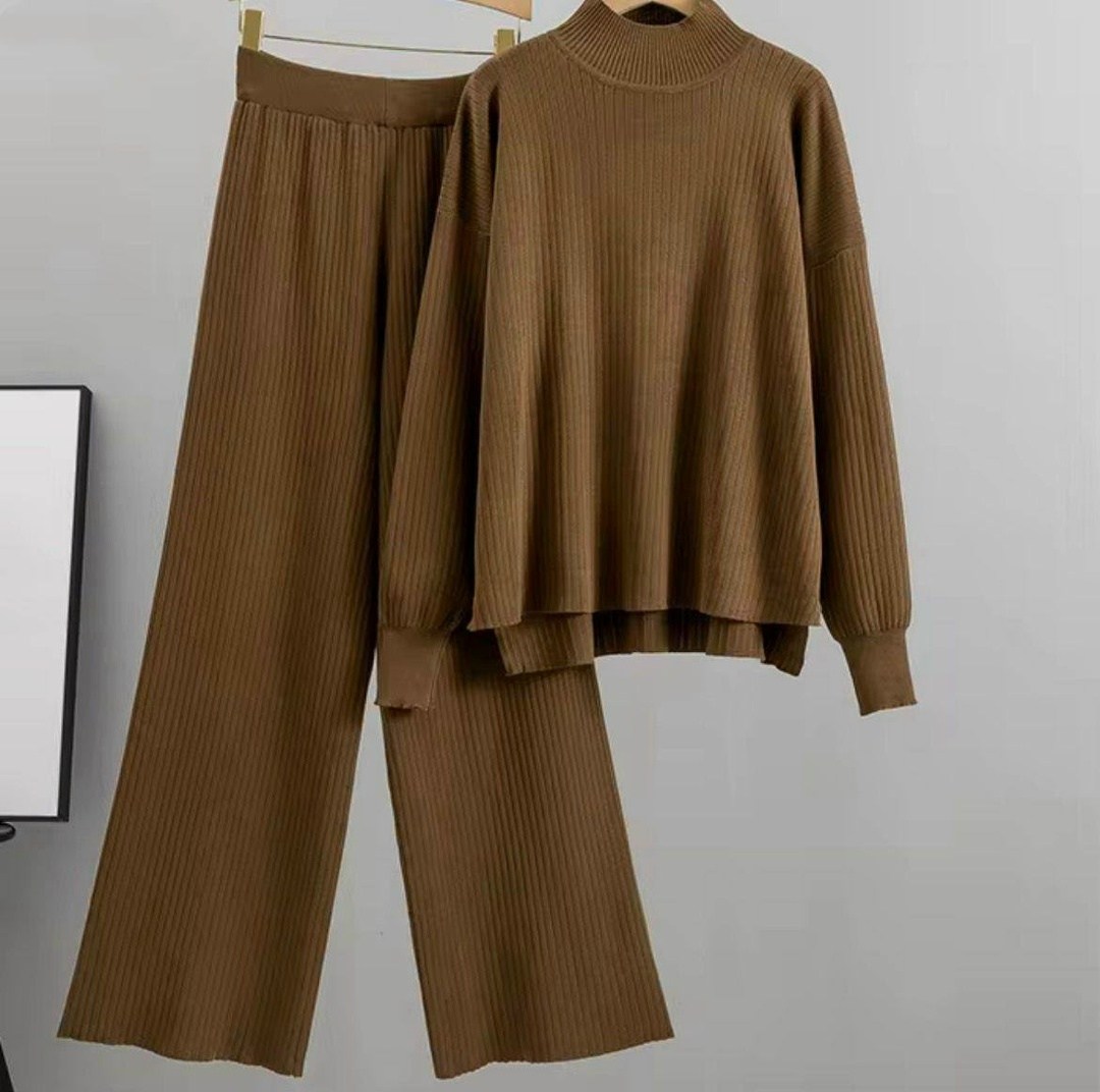 женский трикотажный костюм из двух предметов,свитер с широкими штанинами,трикотажные костюмы,женский вязаный костюм,женский трикотажный костюм с брюками