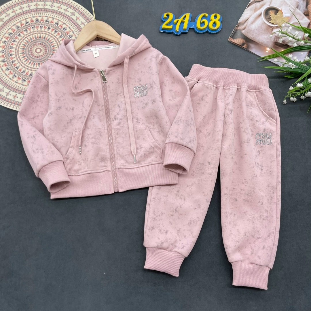 костюм на флисе,детские костюмы,спортивные костюмы на флисе,велюровый костюм,костюм с начесом