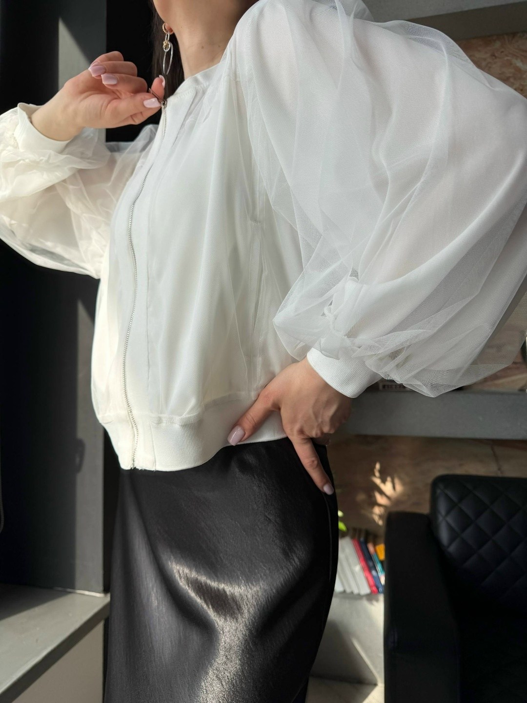 блузка из органзы,блузка,белая блузка с объемными рукавами,блуза,прозрачная блузка