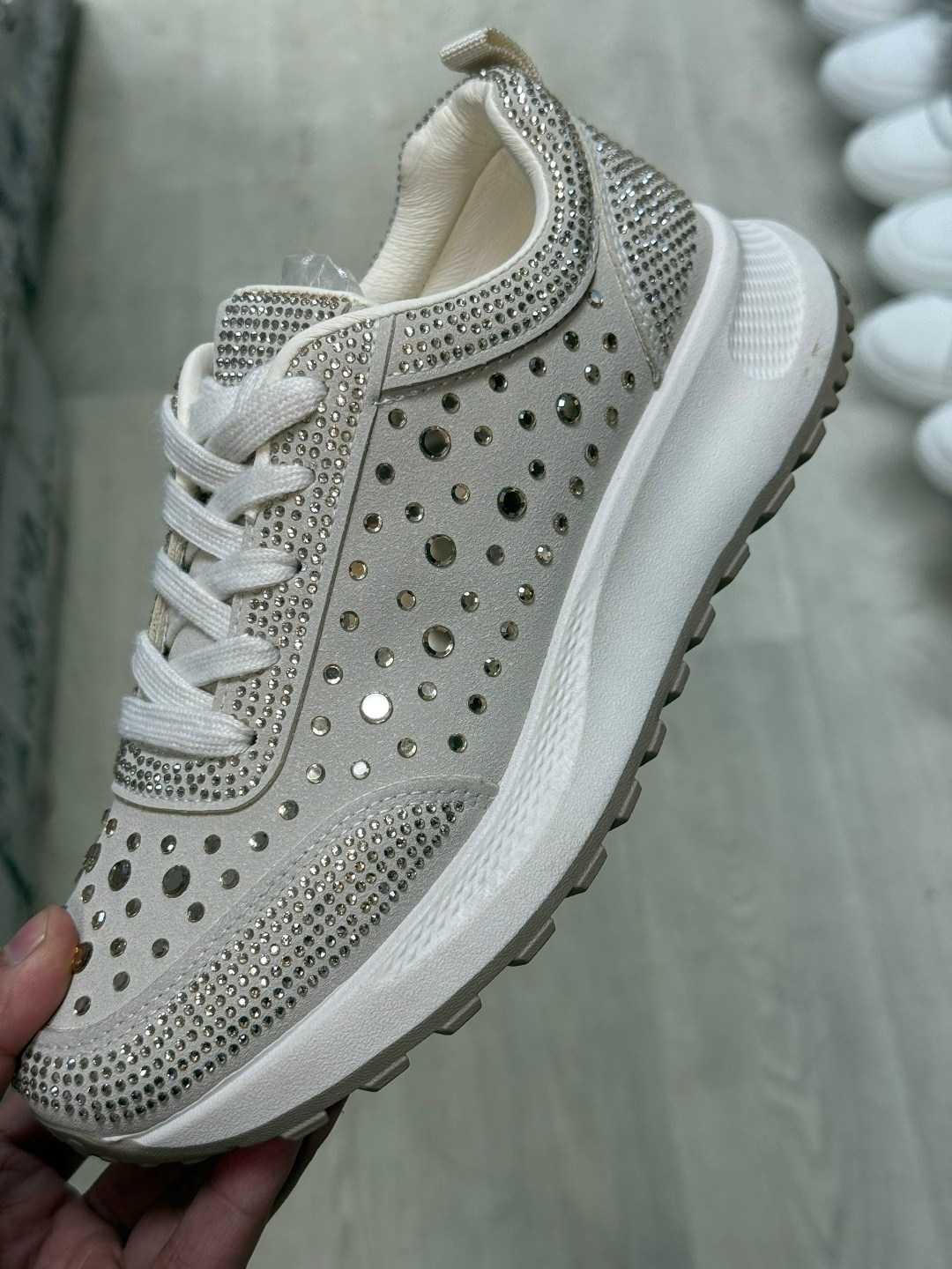 ,женские кроссовки,черные кроссовки,кроссовка,женская