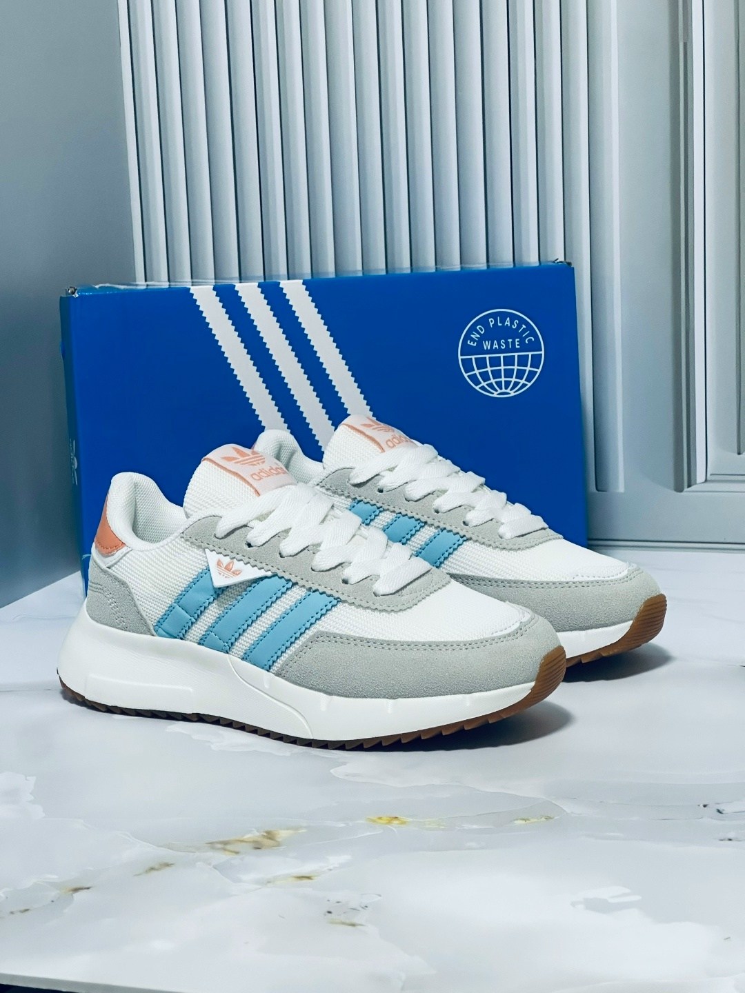 женские кроссовки adidas,кроссовки adidas,кроссовки adidas original,женские кроссовки адидас,кроссовки adidas retropy