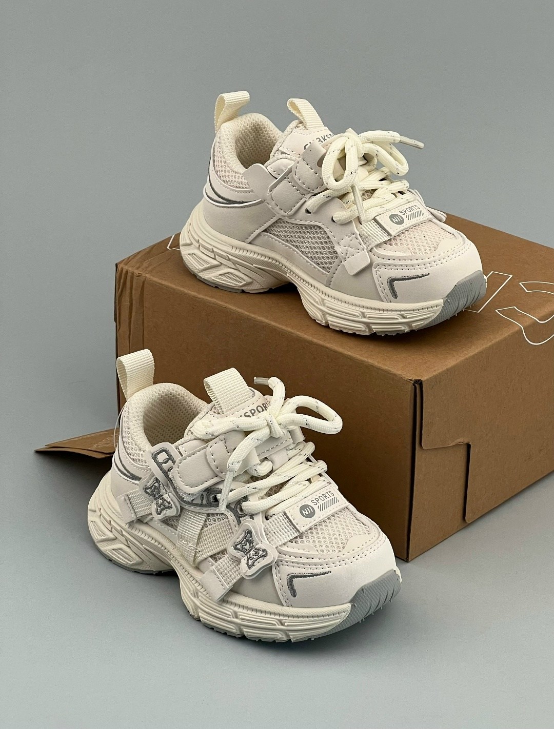 кроссовки,детские кроссовки,массивные кроссовки,женские кроссовки, спортивная