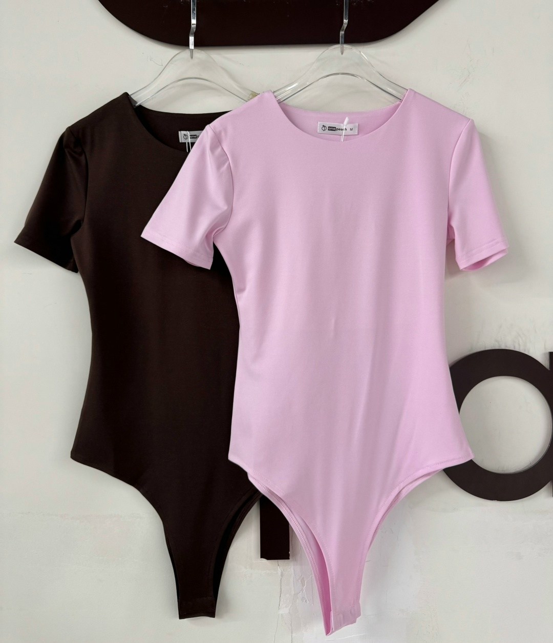 футболка женская красная,футболки для женщин,женская футболка,одежда женская