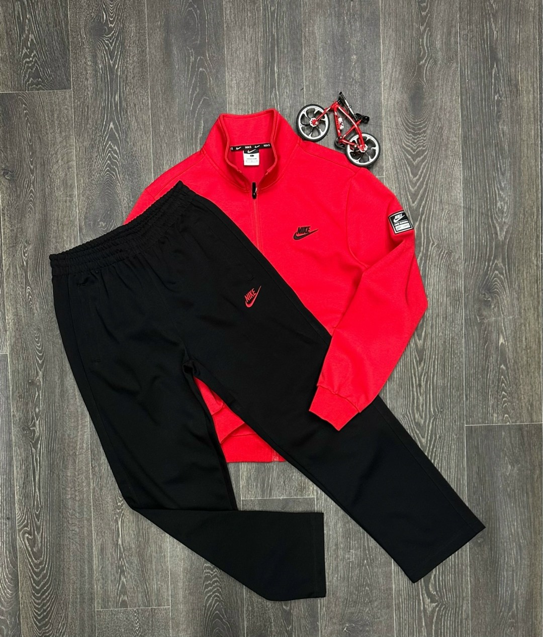 спортивный костюм nike,мужской спортивный костюм nike,спортивный костюм мужской,спортивный костюм,спортивные костюмы для мужчин
