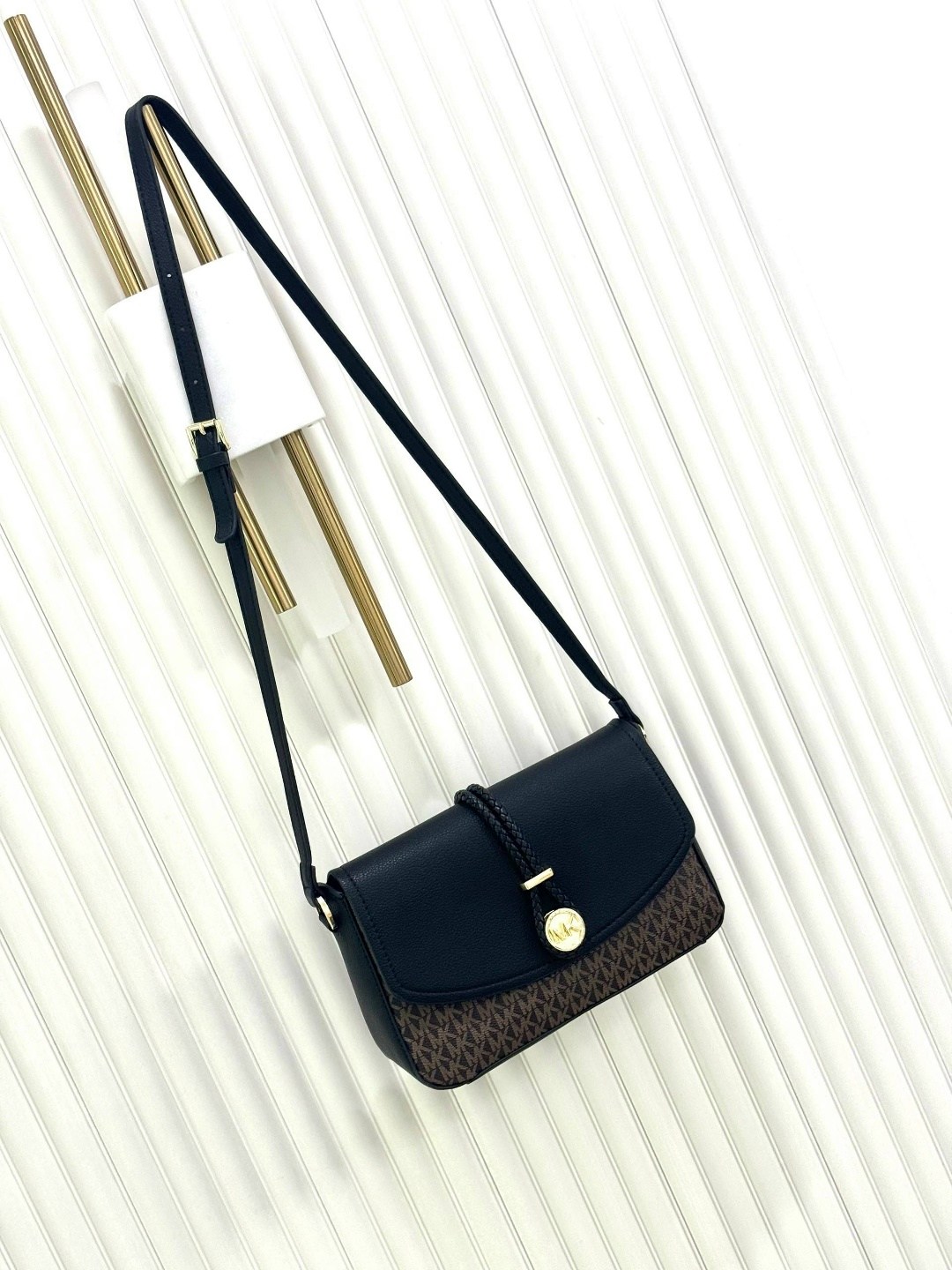 женская сумка michael kors,сумка michael kors,michael kors сумка на плечо кросс-боди,сумка michael kors натуральная кожа,брендовый женский сумка michael kors