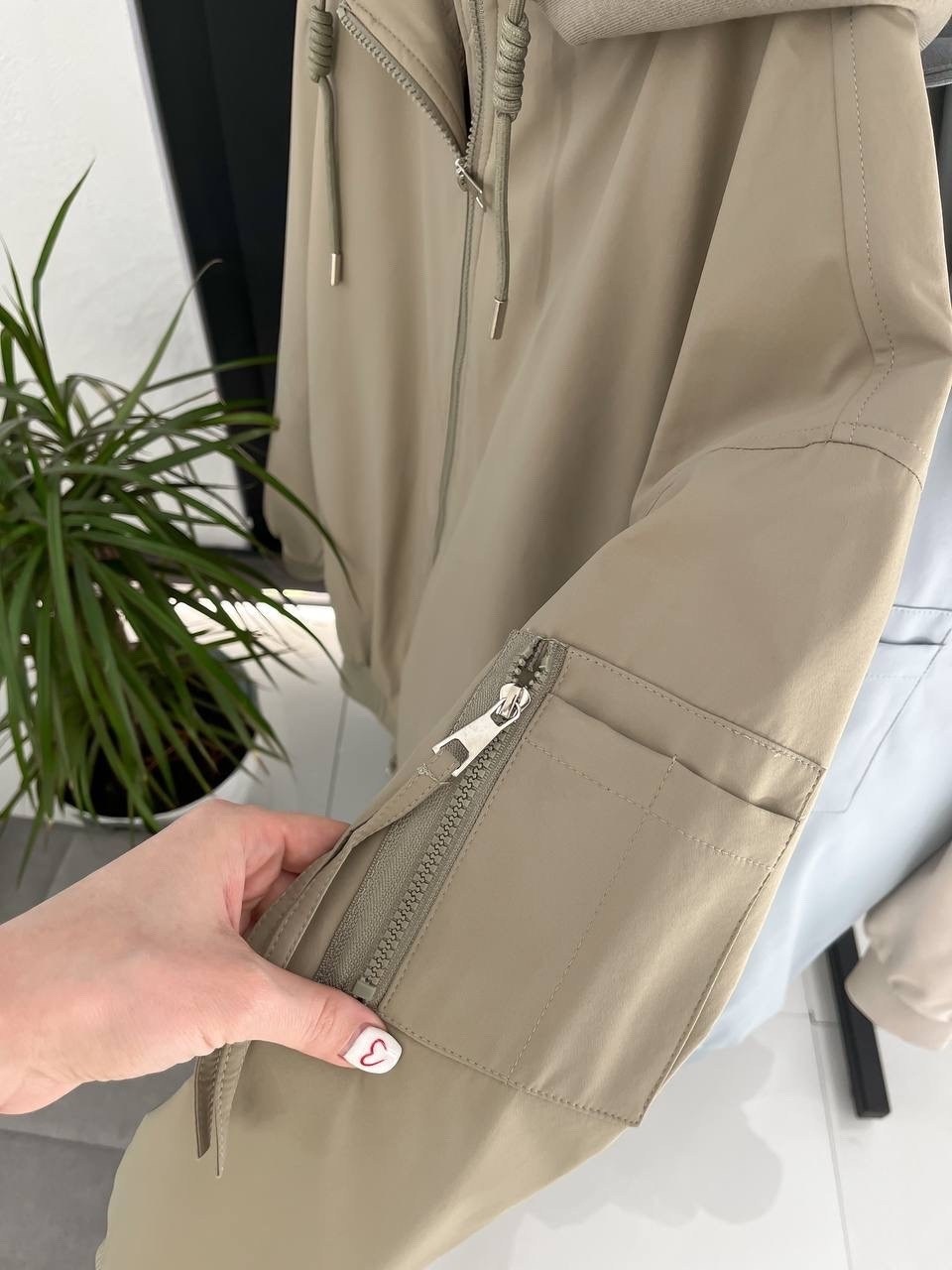 стильная куртка,куртка демисезонная,брендовые куртки,куртка бомбер,куртка мужская