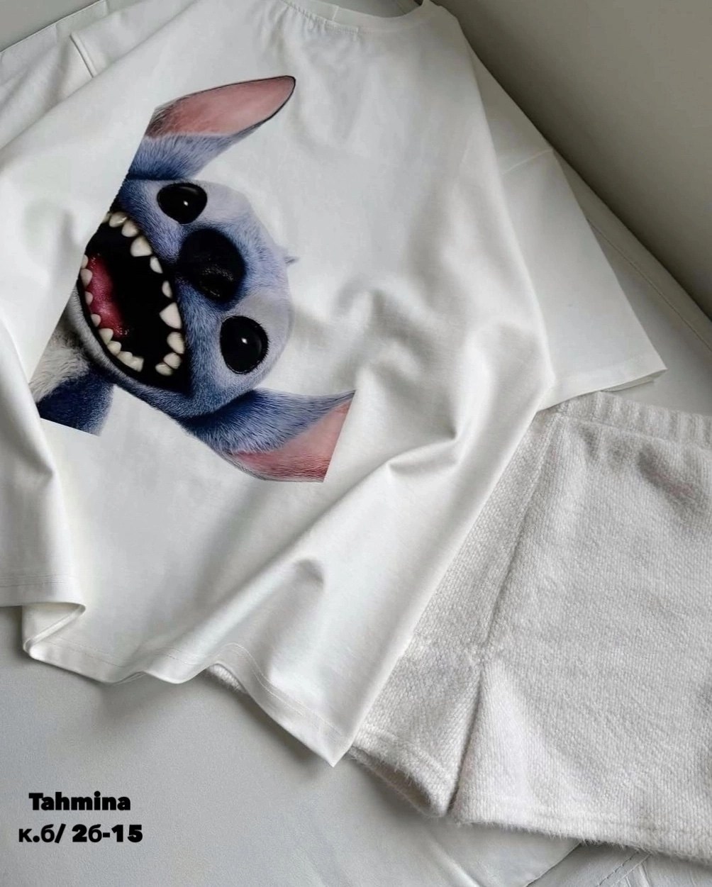 футболка с принтом стич,футболка стич,футболка с рисунком,модные футболки,футболки женская