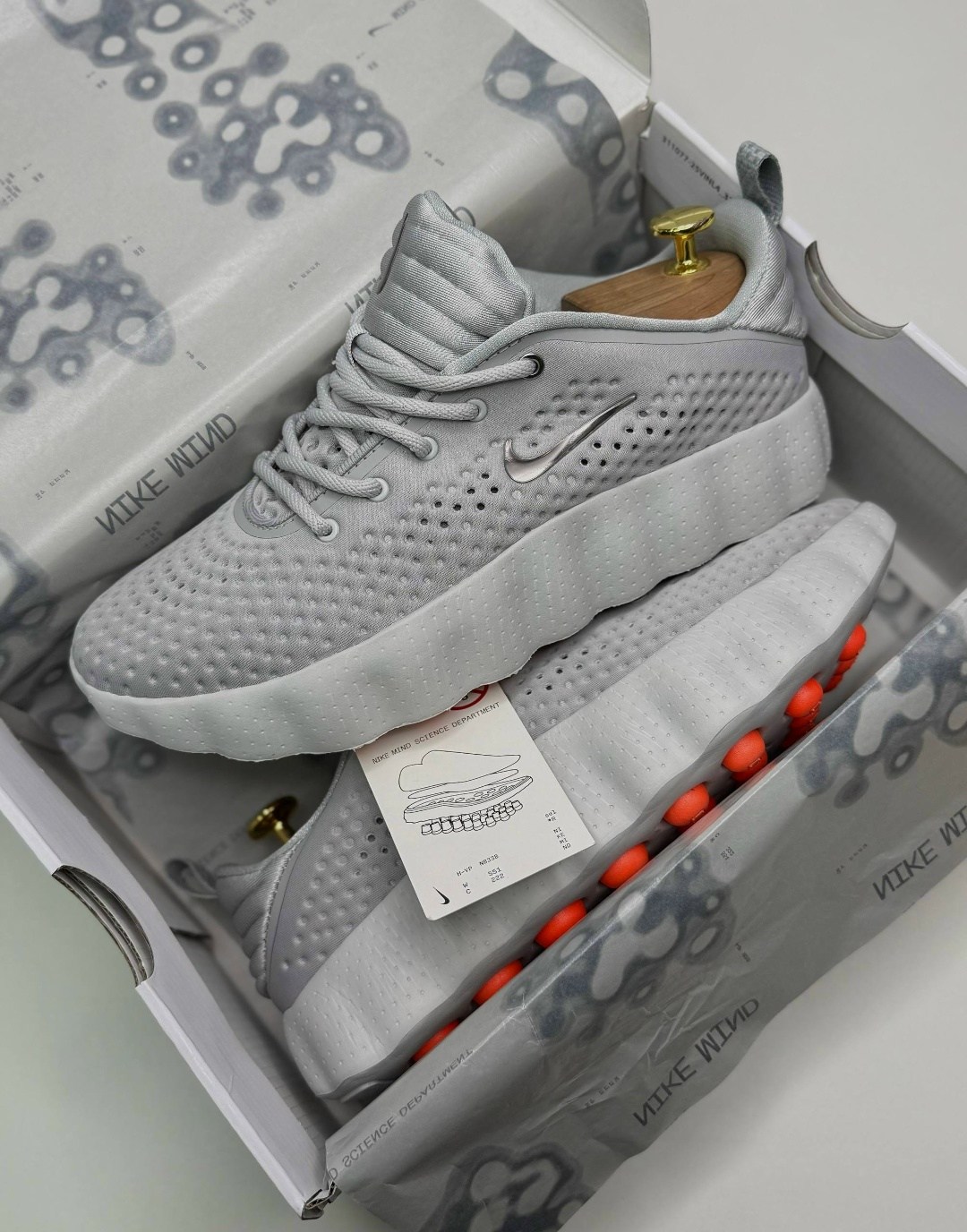 кроссовки nike,кроссовки,,оригинальные кроссовки,nike mind 002