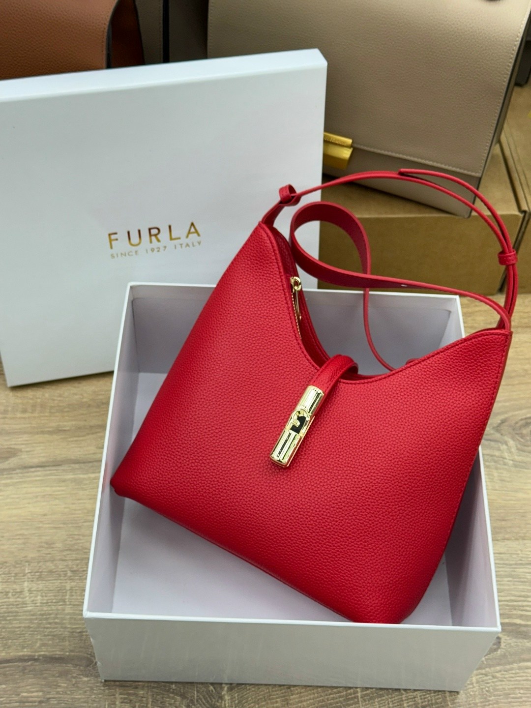 сумка furla,сумка женская furla,женская сумка furla натуральная кожа,сумка фурла,женская сумка