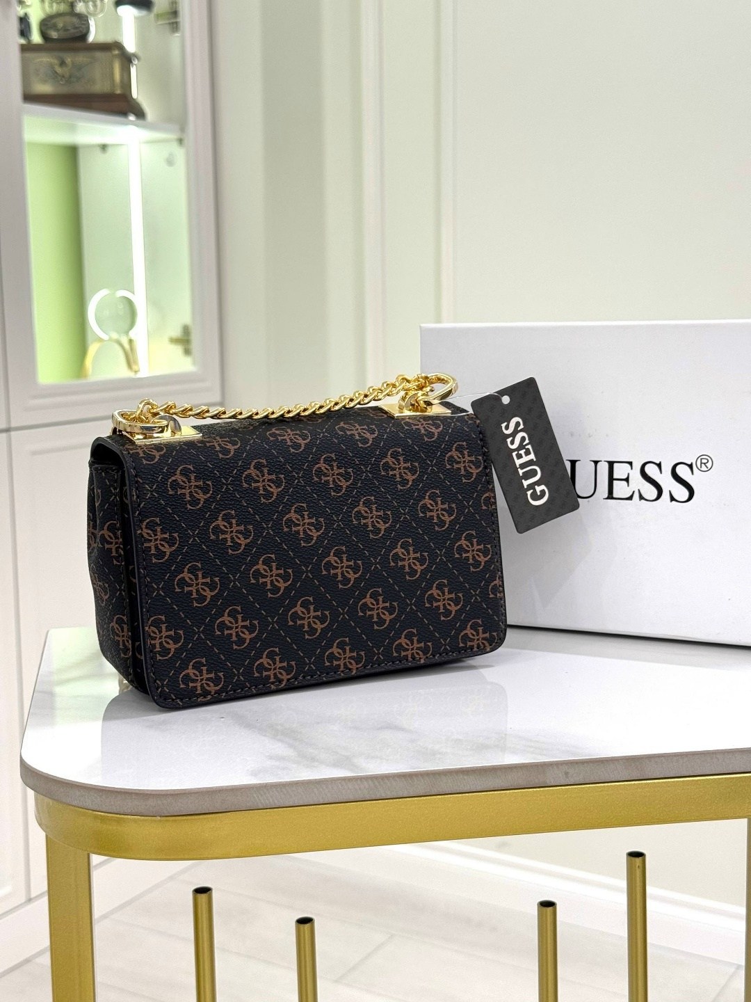 guess сумка кросс боди,guess сумка на плечо,guess сумка,женская сумка guess,guess сумка через плечо