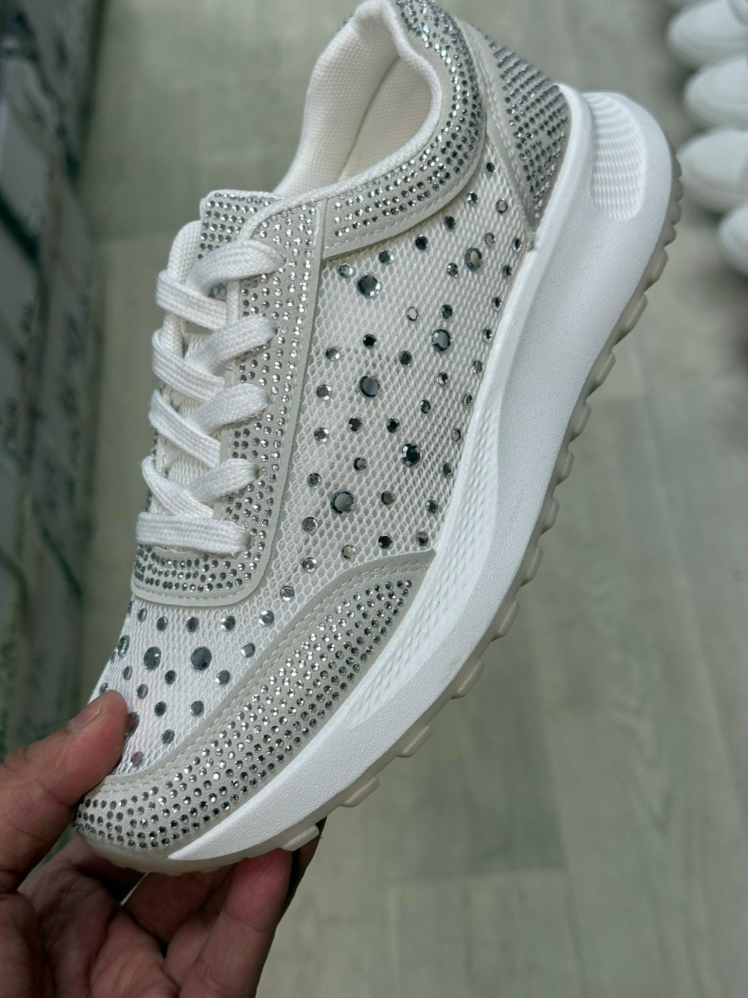 ,женские кроссовки,черные кроссовки,кроссовка,женская