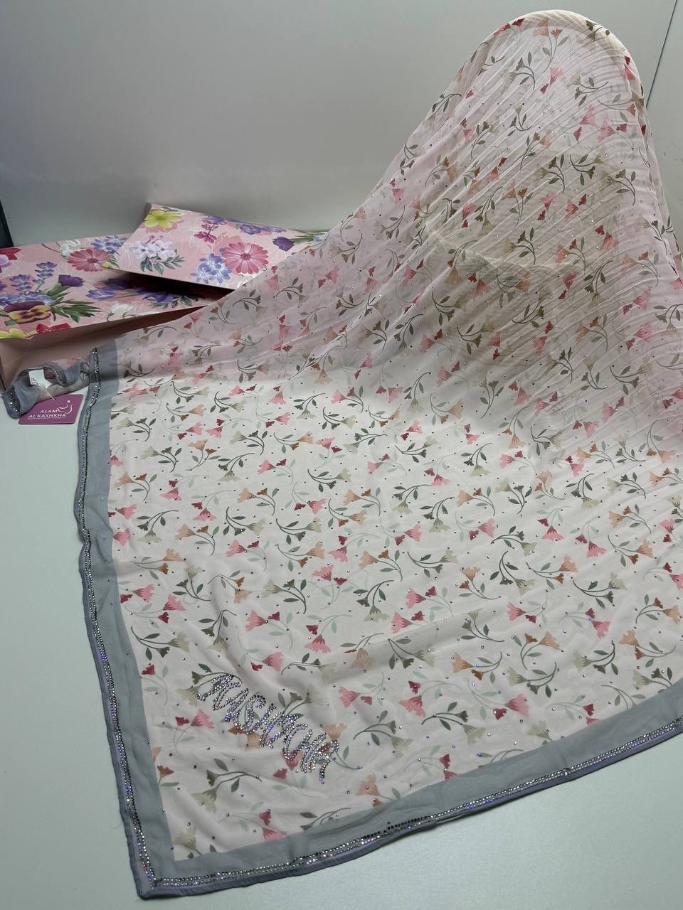 шелковые платки,женские платки,хлопковые платки,платок,платок из хлопка