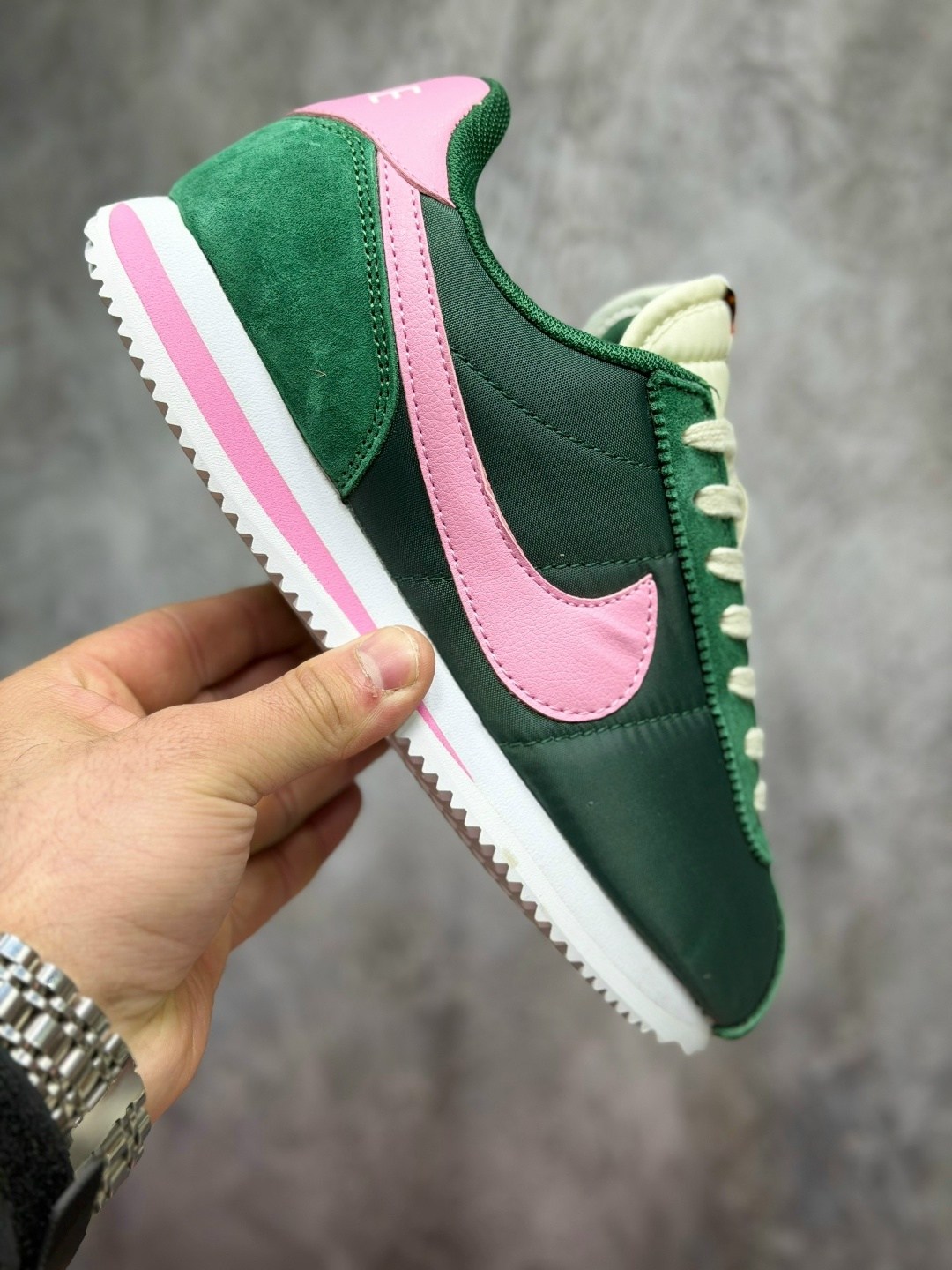 nike cortez classic,кроссовки nike cortez,кроссовки,nike cortez green,кроссовки nike