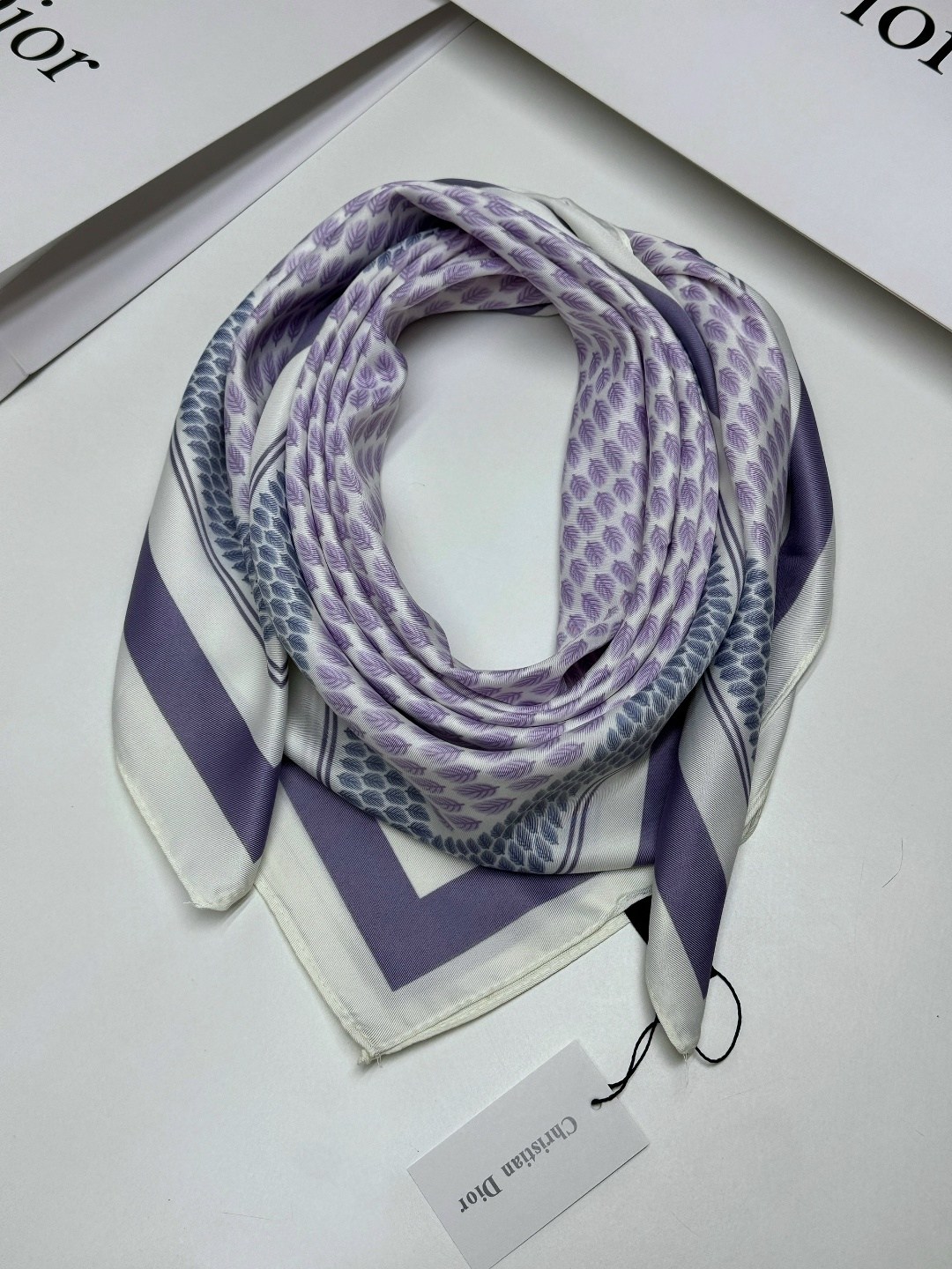 платки диор,платки шелковые нм шарфы,шарф платок шелковый,шарф диор женский,платки шелковый на голову и шею