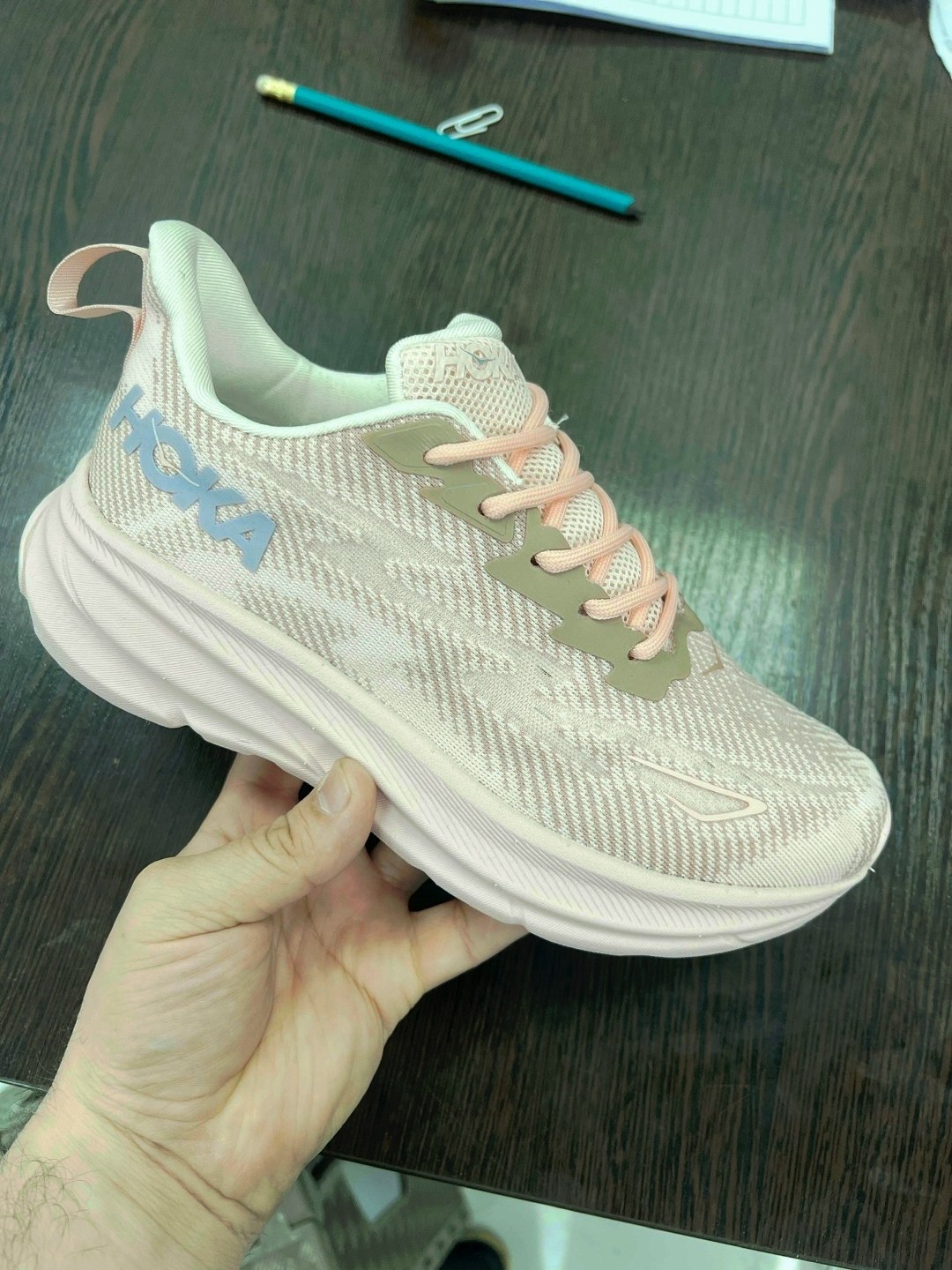 кроссовки hoka one one,кроссовки женскиe,кроссовки,кроссовки женские hoka,hoka кроссовки