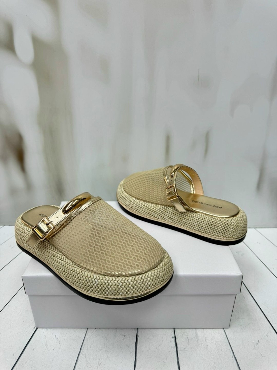 ,шлепанцы женские,шлепки женские,женская ,женские сандалии