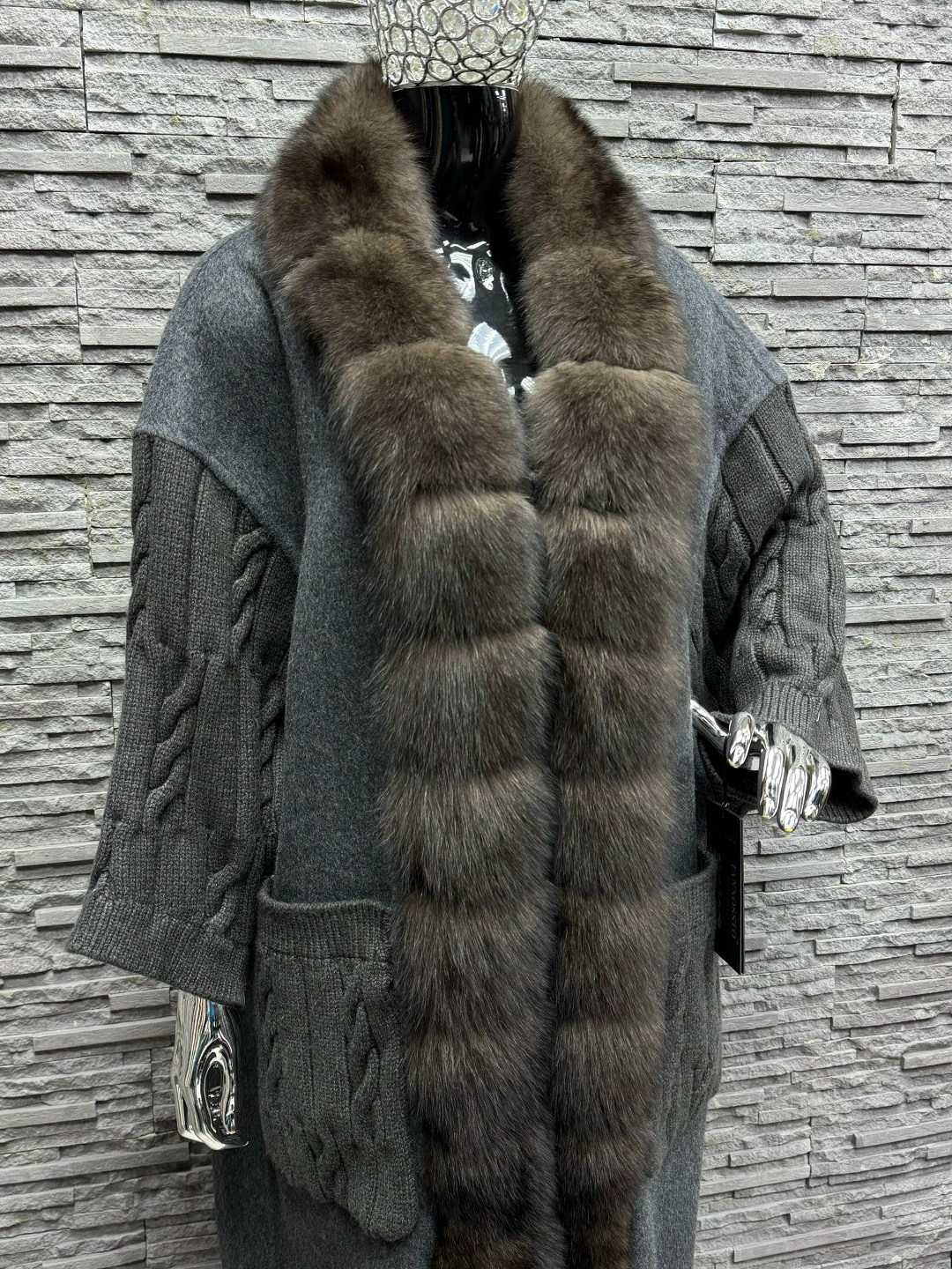 кардиган из кашемира,кардиган с соболем,кардиган с мехом,меховое пальто,пальто с мехом