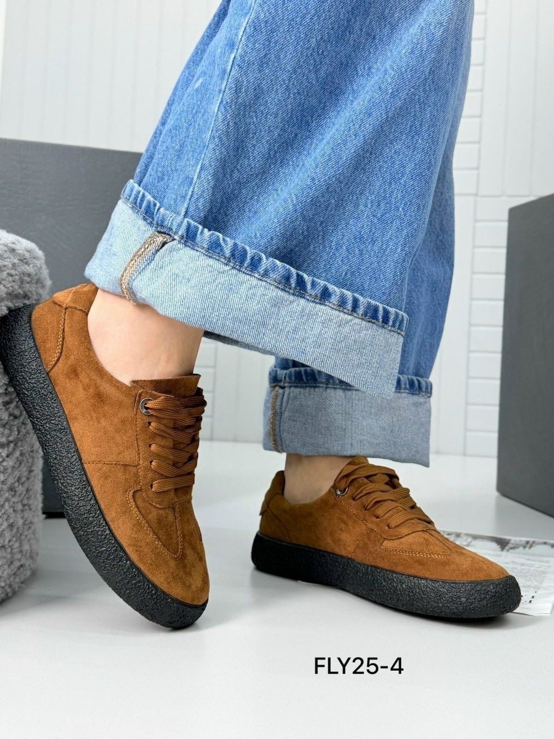 ,замшевые кроссовки,замшевые кеды,кроссовки женскиe,женская