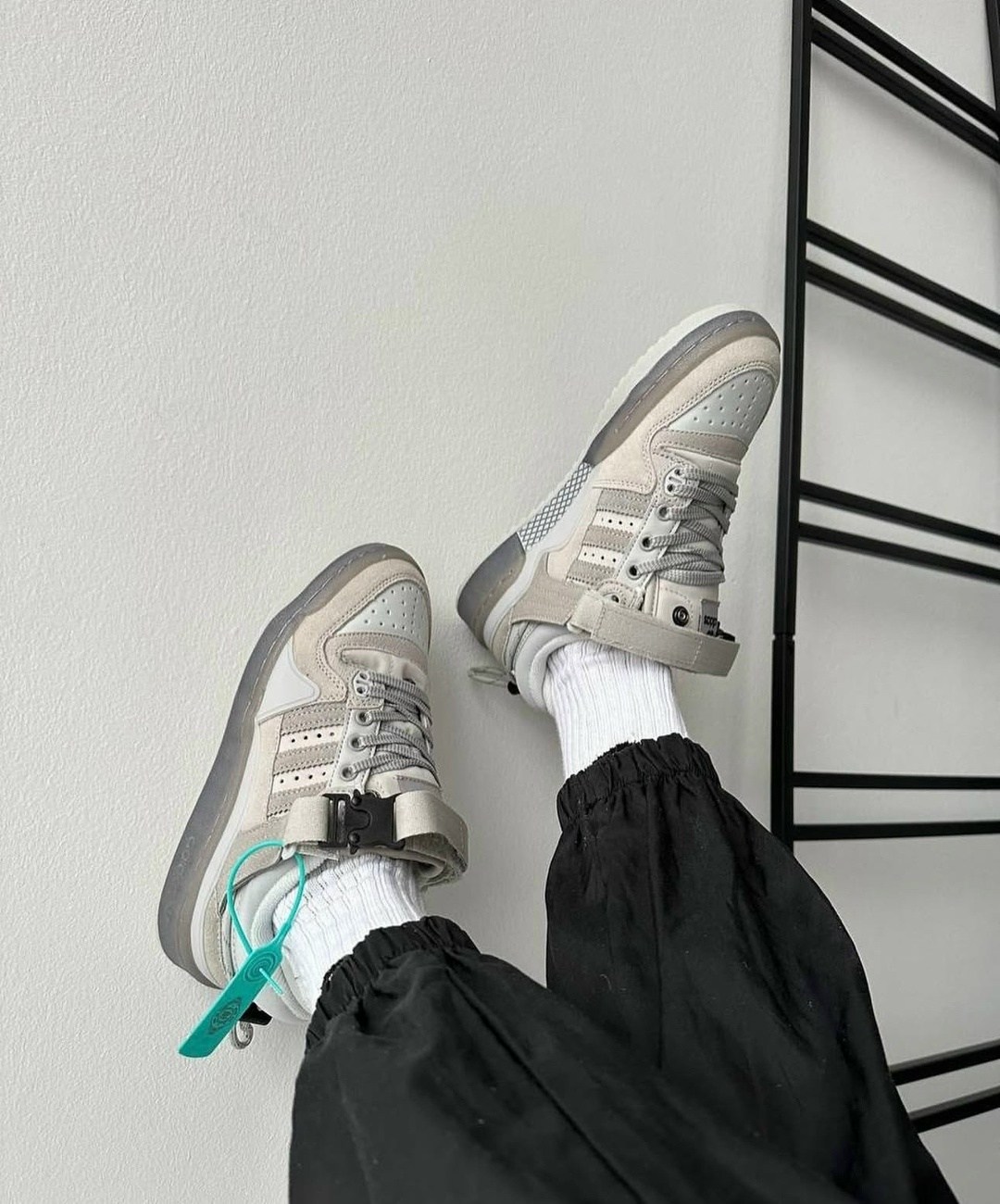 женские кроссовки adidas,кроссовки adidas,кроссовки,кроссовки adidas forum low bad bunny,кроссовки адидас