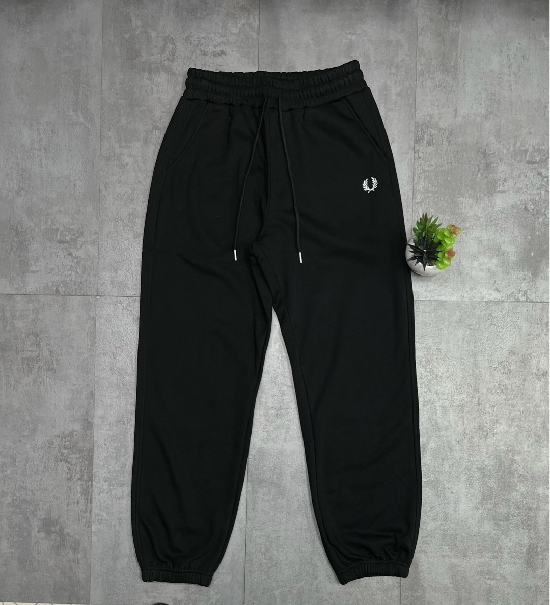 спортивные штаны,спортивные брюки,спортивные джоггеры,джоггеры штаны спортивные,брюки спортивные штаны