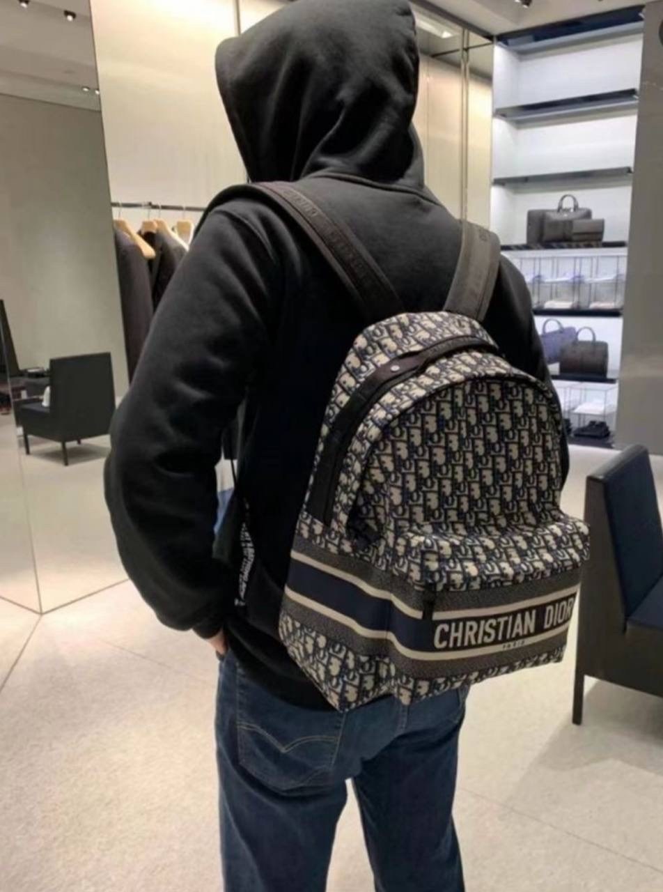 рюкзак кристиан диор оригинал,рюкзак кристиан диор,рюкзак dior,рюкзак диор,стиль рюкзак