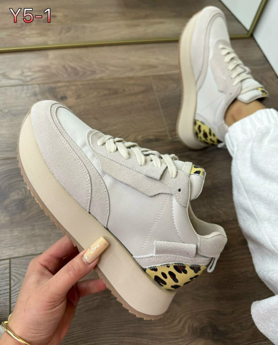 женские кроссовки,,стильные кроссовки,кроссовка, женская