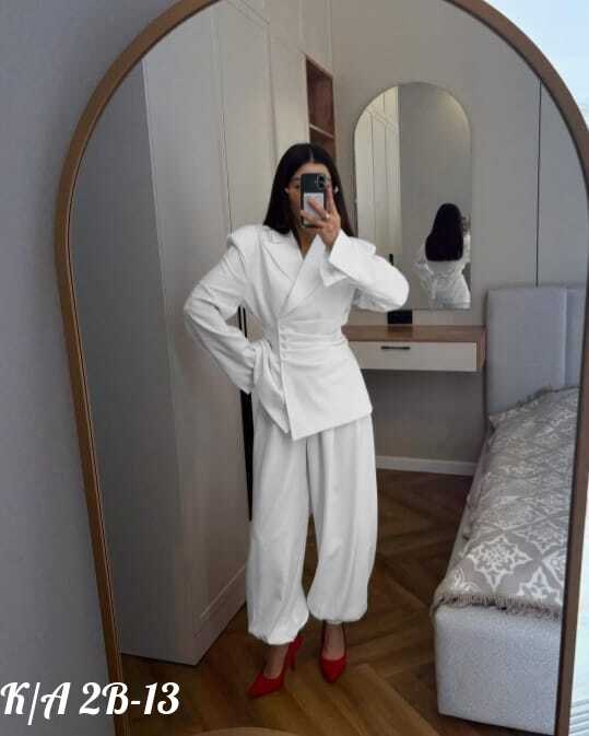 белый брючный костюм,брючный костюм,костюм женский,женский костюм белый,брючный костюм женский