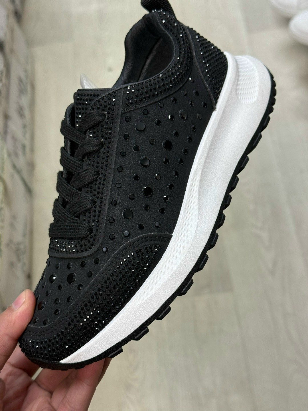 ,женские кроссовки,черные кроссовки,кроссовка,женская