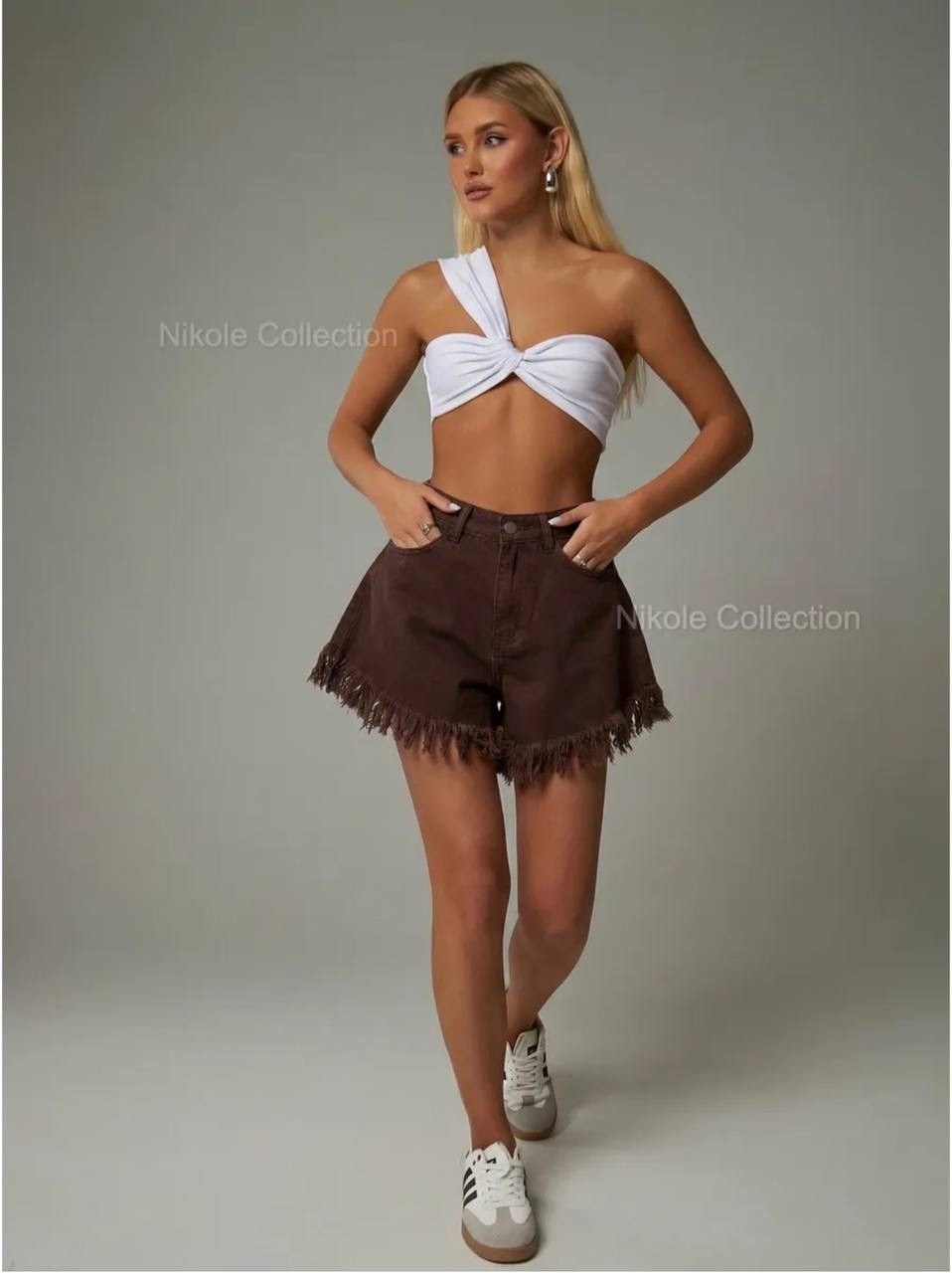 блузка с оборками,модные наряды,летние наряды,модные шорты