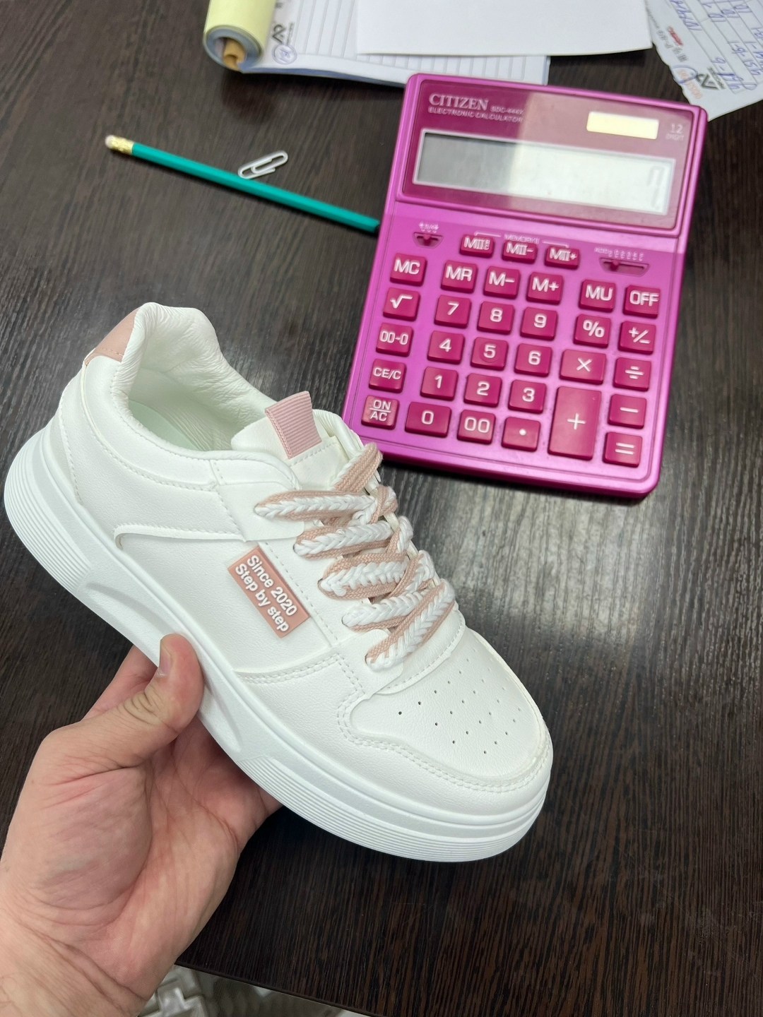 кроссовки женскиe,,спортивная ,кроссовки белые женские,белые кроссовки