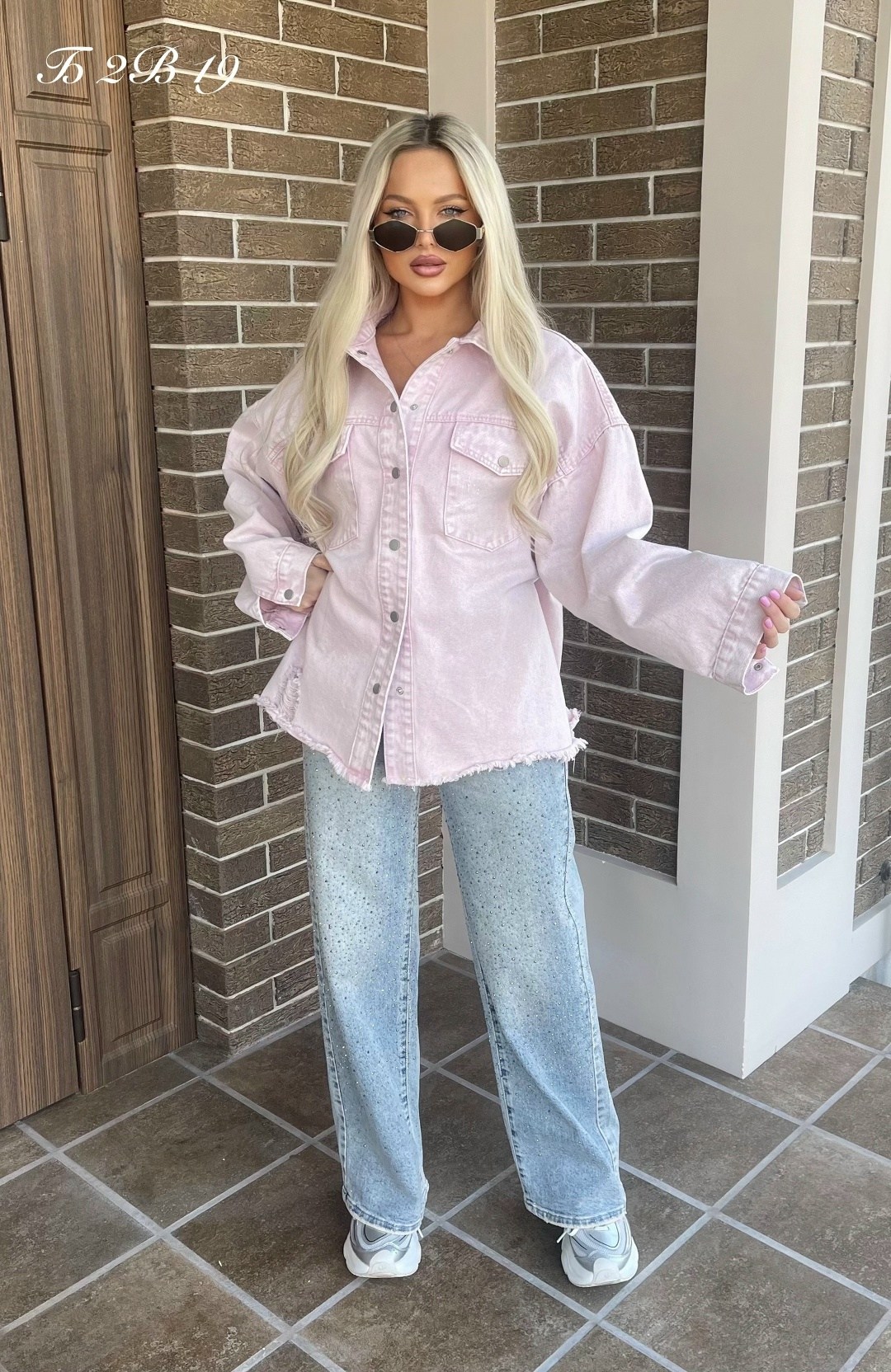 рубашка джинсовая оверсайз,рубашка женская джинсовая оверсайз,джинсовые рубашки женские,женская рубашка,розовая джинсовка
