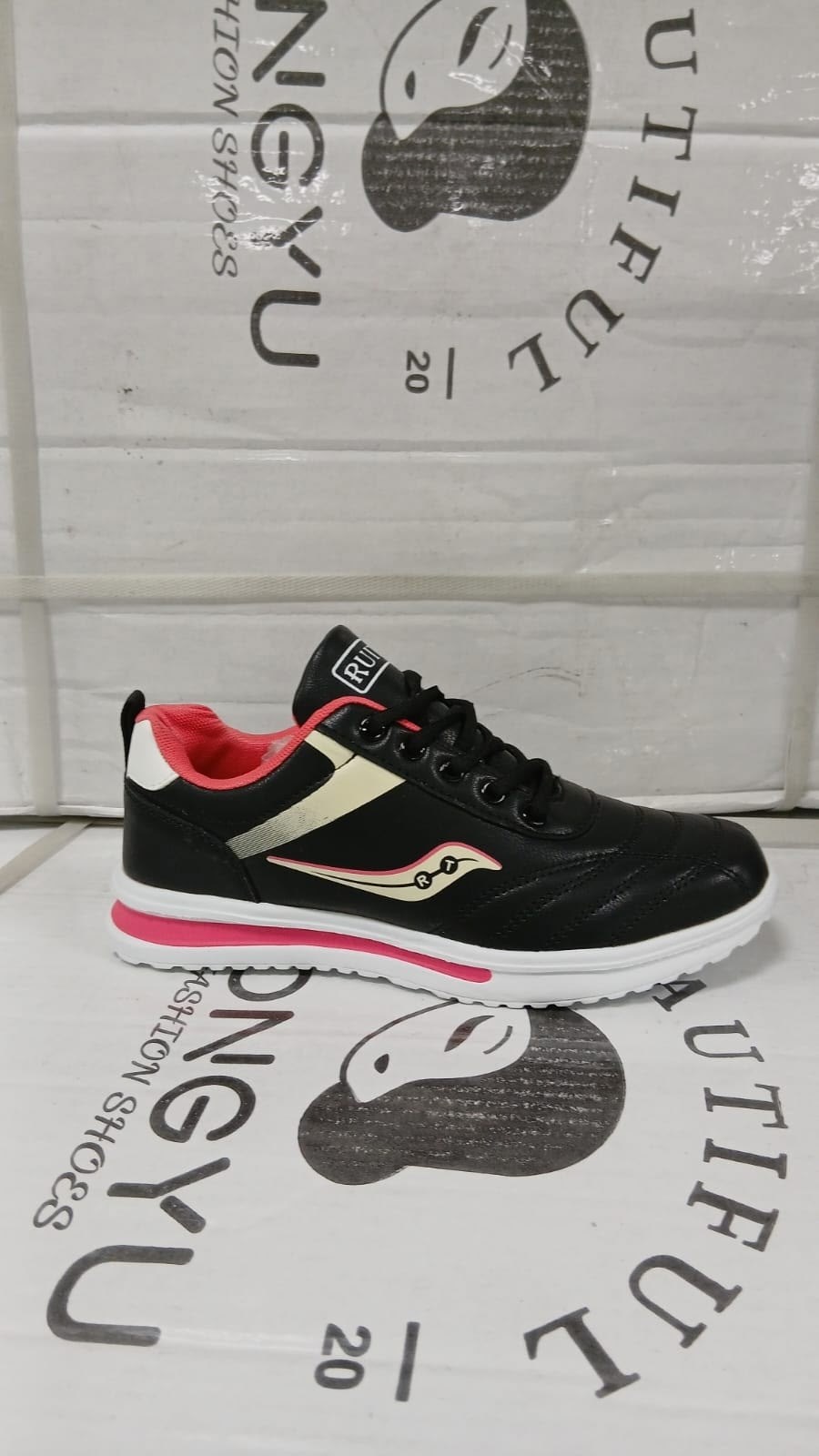 кроссовки adidas,мужские кроссовки adidas,кроссовки мужские женские adidas,кроссовки adidas original,кроссовки адидас мужские marathon