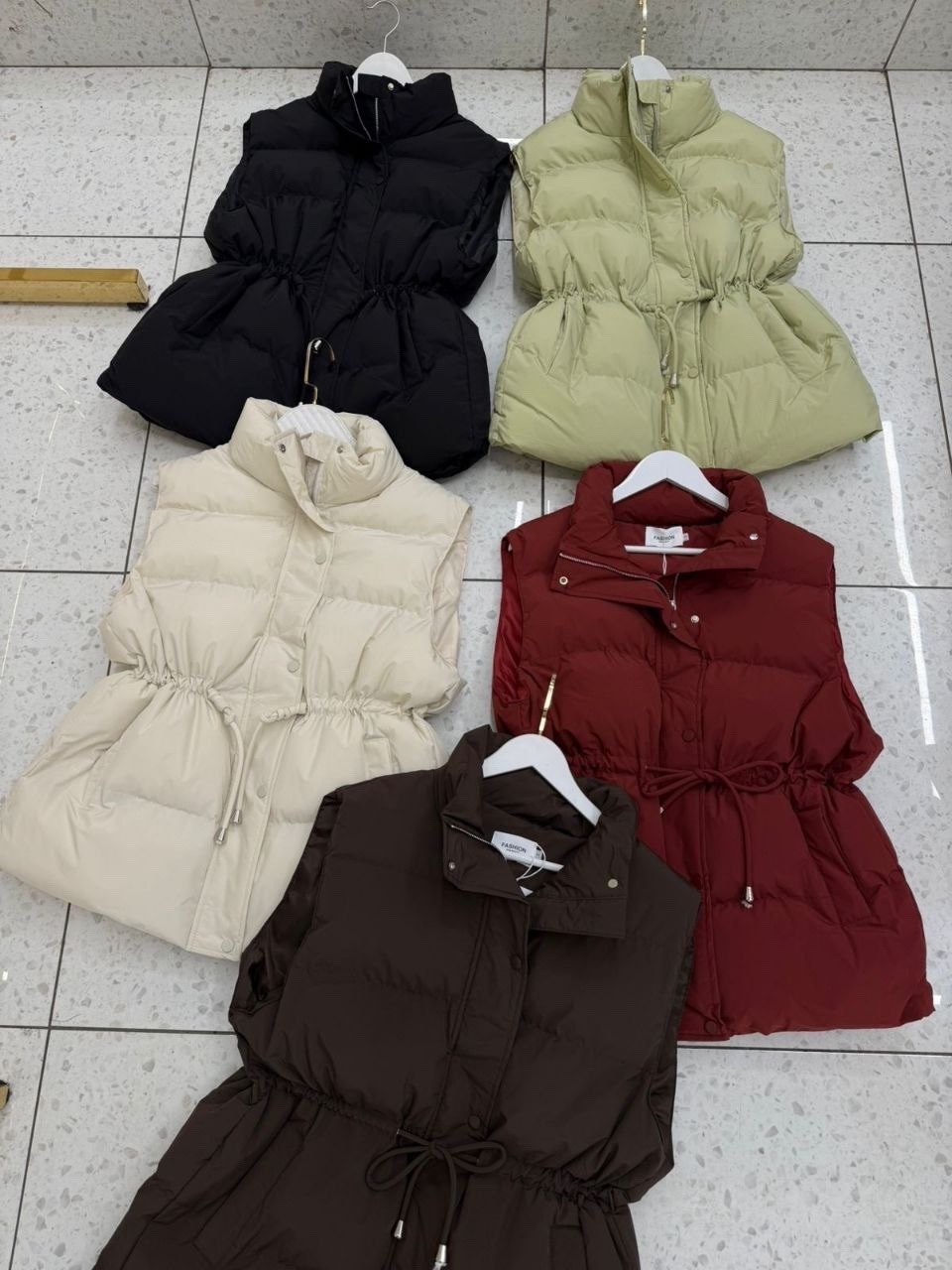 жилетка женская,теплый жилет,жилет женский,пуховой жилет,жилетка